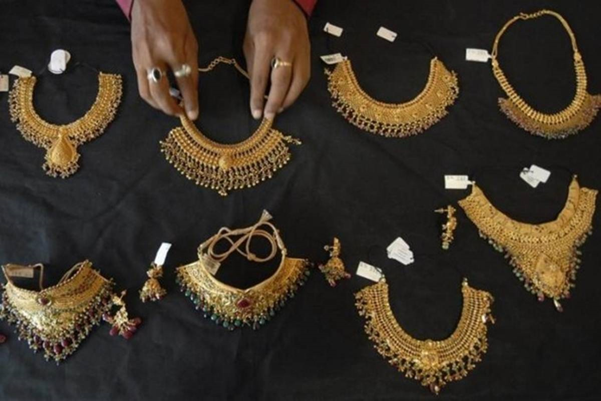 TEXTILE & GEM & JEWELLERY 